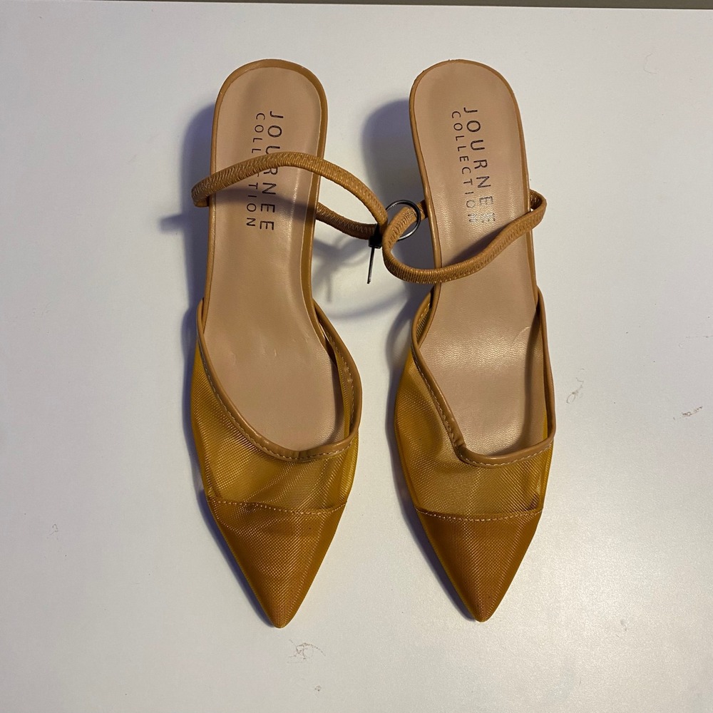 Journee Collection Mesh Pumps Womens 7.5 Tan orange Pointed Toe Kitten Heel Shoe - Picture 2 of 11